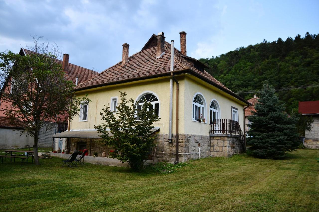 Halhaza Erdeszlak Apartman Sirok Zewnętrze zdjęcie
